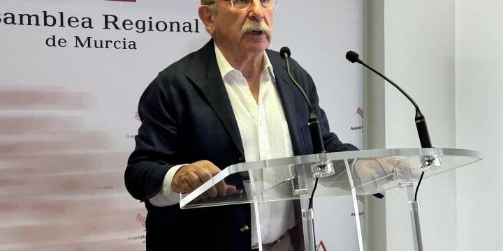 Luis del Rivero impulsa el debate sobre la ley del Mar Menor: «La agricultura es la solución»